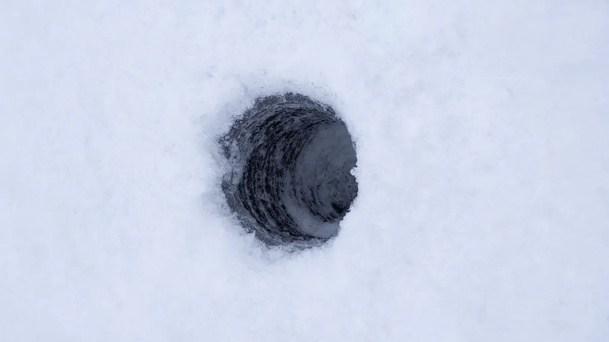 Isfoto från Eksjöhovgårdssjön, Sävsjö